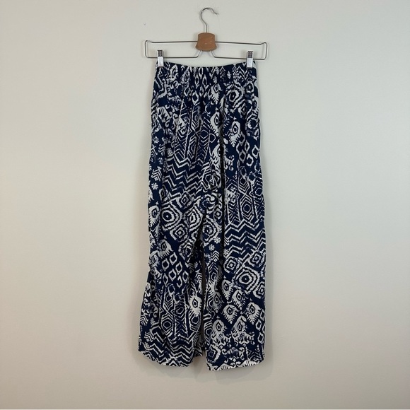 Haute Hippie | Blue and White Geometric Pull On Pants Size XS - Picture 5 of 5